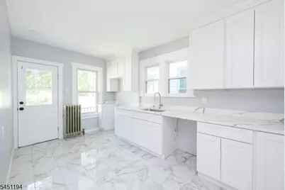 159 E Grant Ave, Roselle Park, NJ 07204 - Photo 16