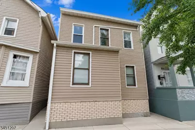 62 Highland St, Paterson, NJ 07524 - Photo 2
