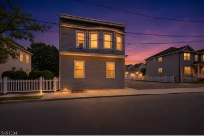 25 Grunwald St, Clifton, NJ 07013 - Photo 4