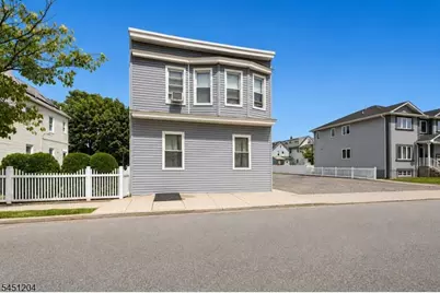 25 Grunwald St, Clifton, NJ 07013 - Photo 2