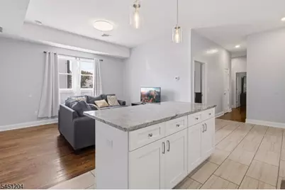 25 Grunwald St, Clifton, NJ 07013 - Photo 10