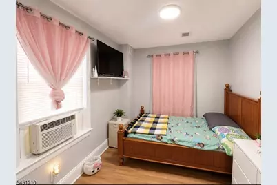 81 Delmar Pl, Irvington, NJ 07111 - Photo 14