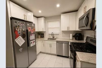 81 Delmar Pl, Irvington, NJ 07111 - Photo 12