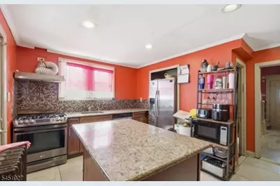 54 E Pennsylvania Ave, Woodbridge Township, NJ 07001 - Photo 6