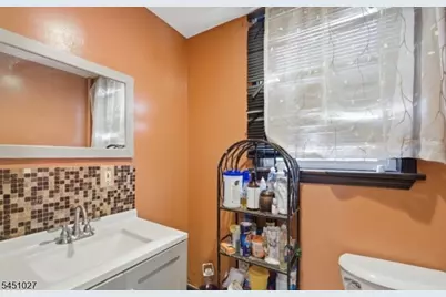 54 E Pennsylvania Ave, Woodbridge Township, NJ 07001 - Photo 8