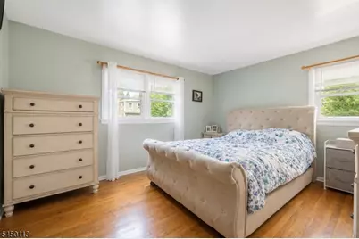 110 Patricia Pl, Clifton, NJ 07012 - Photo 8