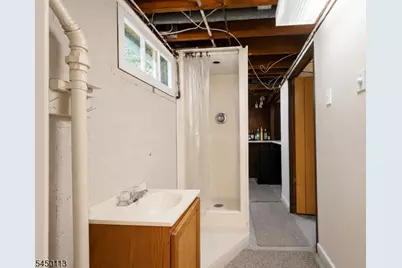110 Patricia Pl, Clifton, NJ 07012 - Photo 16