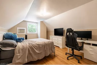 110 Patricia Pl, Clifton, NJ 07012 - Photo 10