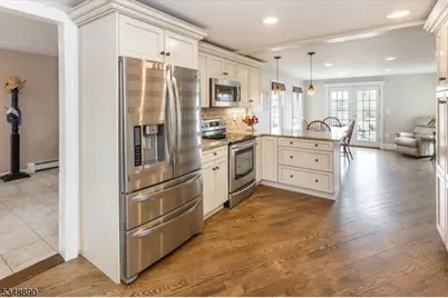194 Fairview Ave, Washington Township, NJ 07853 - Photo 14