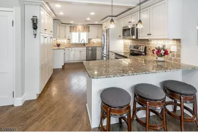 194 Fairview Ave, Washington Township, NJ 07853 - Photo 12