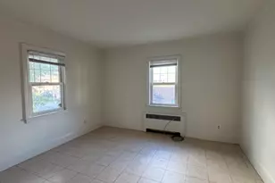 28 Knopf St, Linden, NJ 07036 - Photo 1