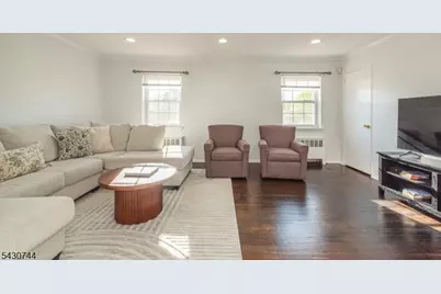 15 Wedgewood Drive #85, Verona, NJ 07044 - Photo 2