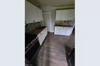 323 Irwin St, Phillipsburg, NJ 08865 - Photo 8