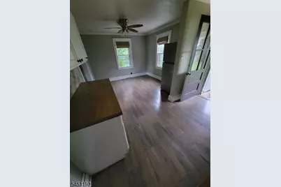 323 Irwin St, Phillipsburg, NJ 08865 - Photo 6
