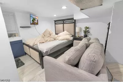 236 Halsted St, East Orange, NJ 07018 - Photo 26