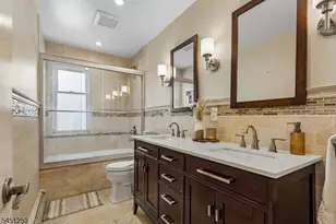 40 Oleander Way, Clark Township, NJ 07066 - Photo 12