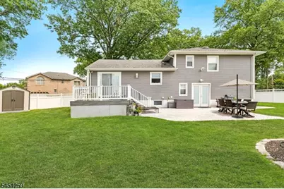 40 Oleander Way, Clark Township, NJ 07066 - Photo 18