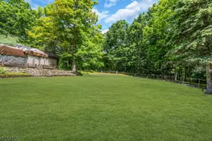 10 Sussex St, Byram Township, NJ 07874 - Photo 38