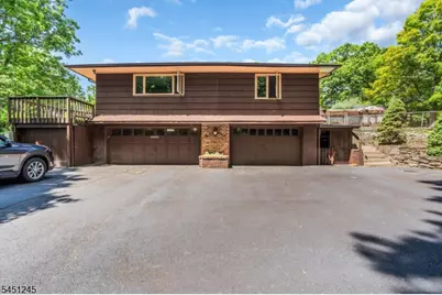 10 Sussex St, Byram Township, NJ 07874 - Photo 34