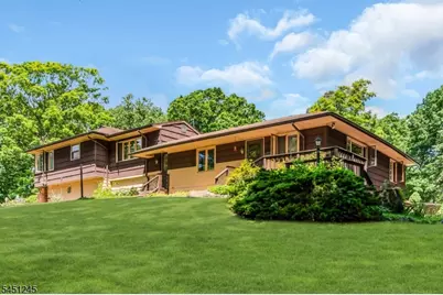 10 Sussex St, Byram Township, NJ 07874 - Photo 2