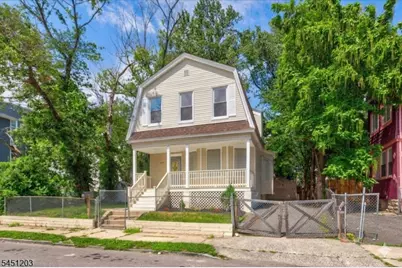 31-33 Voorhees St, Newark, NJ 07108 - Photo 2