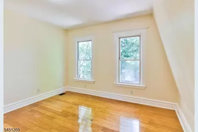 31-33 Voorhees St, Newark, NJ 07108 - Photo 32