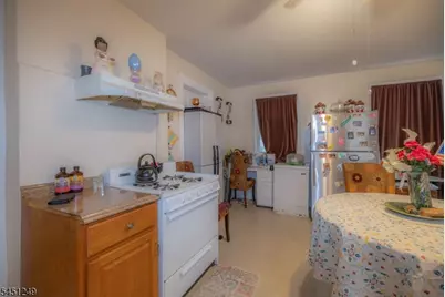 280 E Hazelwood Ave #2, Rahway, NJ 07065 - Photo 18