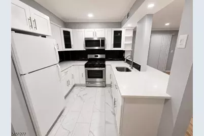 1300 Rock Ave #F1, North Plainfield, NJ 07060 - Photo 8