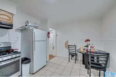 31 Bank St, Elizabeth, NJ 07201 - Photo 32