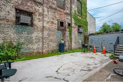 31 Bank St, Elizabeth, NJ 07201 - Photo 4