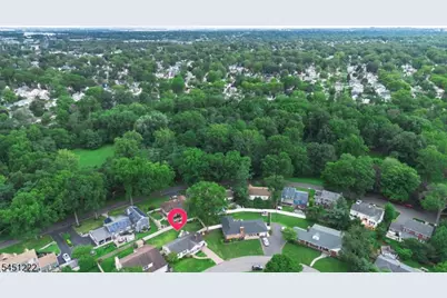 870 Crescent Dr, Rahway, NJ 07065 - Photo 26
