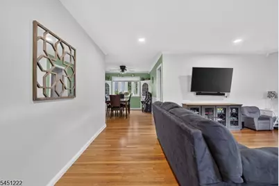 870 Crescent Dr, Rahway, NJ 07065 - Photo 6