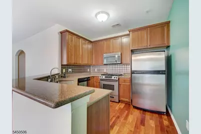 1112 Hamilton St, Belleville, NJ 07109 - Photo 4