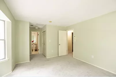 361 Hadleigh Ln, North Brunswick Township, NJ 08902 - Photo 18