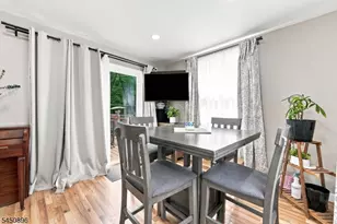 1204 Wheatsheaf Rd, Roselle Boro, NJ 07203 - Photo 16