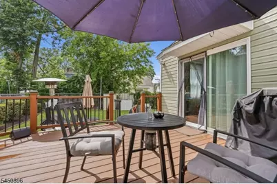 1204 Wheatsheaf Rd, Roselle Boro, NJ 07203 - Photo 22
