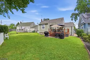 1204 Wheatsheaf Rd, Roselle Boro, NJ 07203 - Photo 24