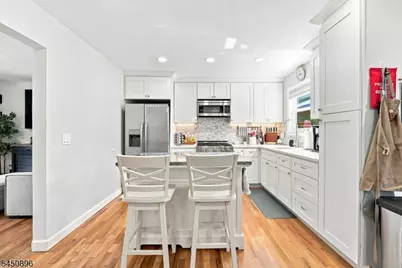 1204 Wheatsheaf Rd, Roselle Boro, NJ 07203 - Photo 10