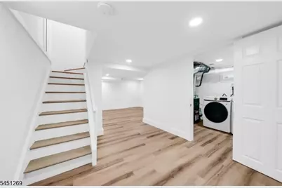 21 Morris Rd, Clifton, NJ 07012 - Photo 24