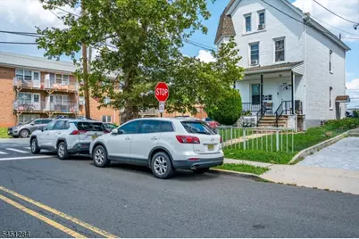 400 Maple Ave, Elizabeth, NJ 07202 - Photo 2
