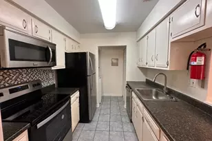 111 Almond Dr, Franklin Township, NJ 08873 - Photo 8