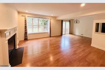 111 Almond Dr #111, Franklin Township, NJ 08873 - Photo 4