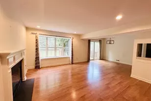 111 Almond Dr, Franklin Township, NJ 08873 - Photo 4