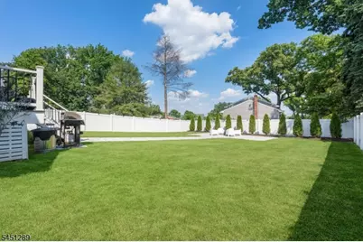 311 Martin Rd, Union Township, NJ 07083 - Photo 44