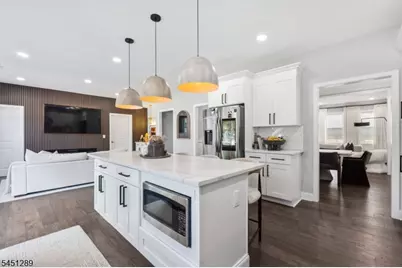 311 Martin Rd, Union Township, NJ 07083 - Photo 16