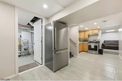 570 11th Ave, Paterson, NJ 07514 - Photo 30