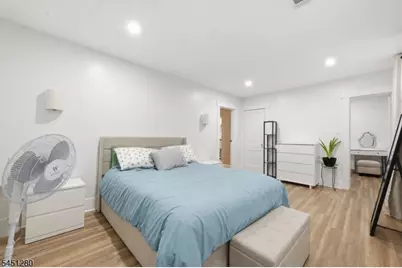 570 11th Ave, Paterson, NJ 07514 - Photo 18