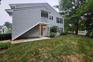 87 Junco Ct, Readington, NJ 08887 - Photo 2