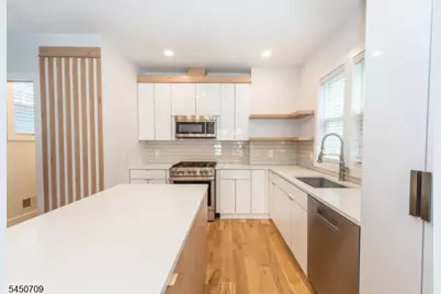 13 Wheeler St U #1, Montclair, NJ 07042 - Photo 6