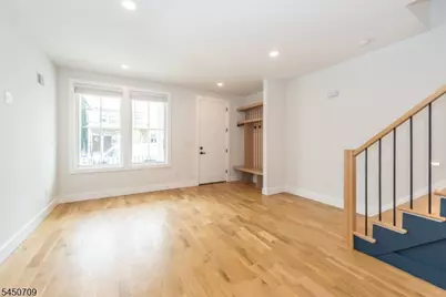 13 Wheeler St U #1, Montclair, NJ 07042 - Photo 4
